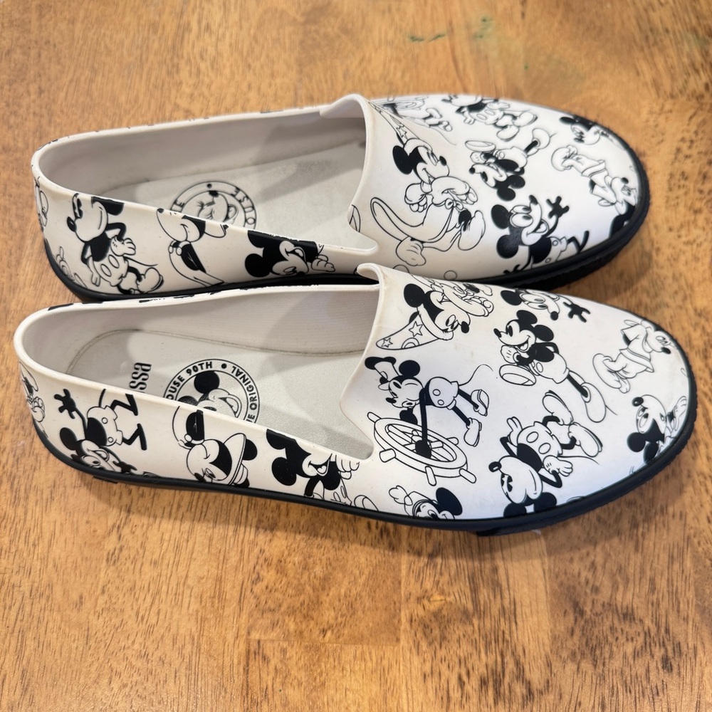 Melissa Ground + Mickey Slip On Shoes Womens 6 Black White Disney Cartoon Look